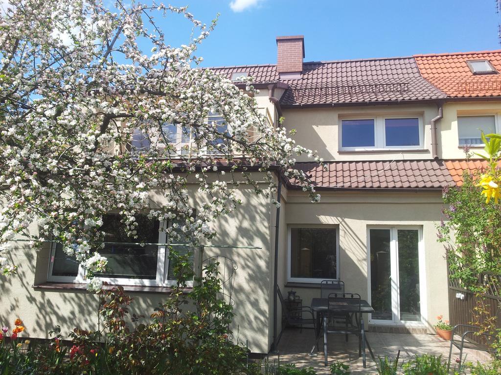 Cozy Apartment With Garden Gdansk Exterior foto